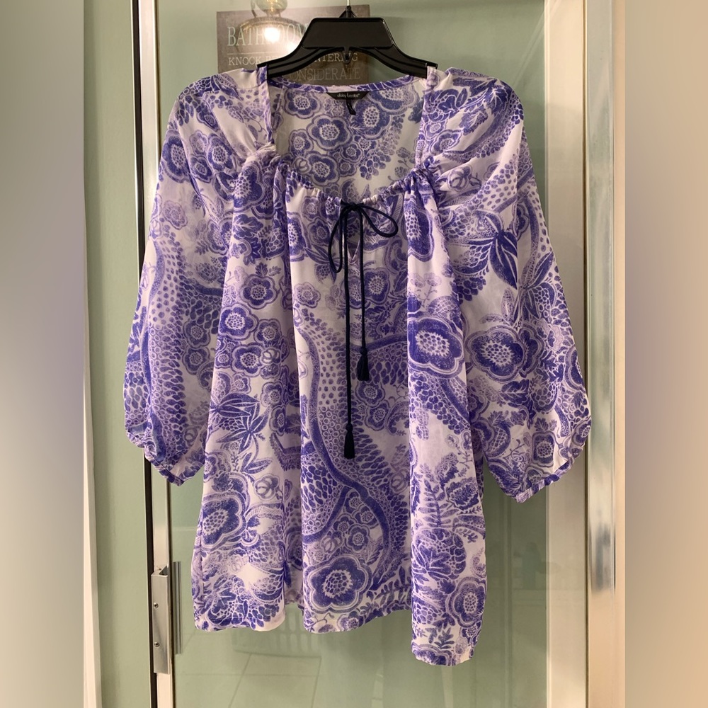Daisy Fuentes Semi-sheer Violet Floral Peasant Top Polyester Chiffon Size L EUC